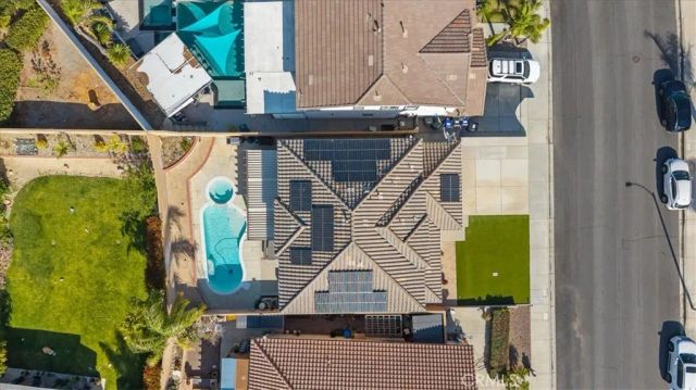 16590 Shoal Creek Lane, Fontana, CA 92336
