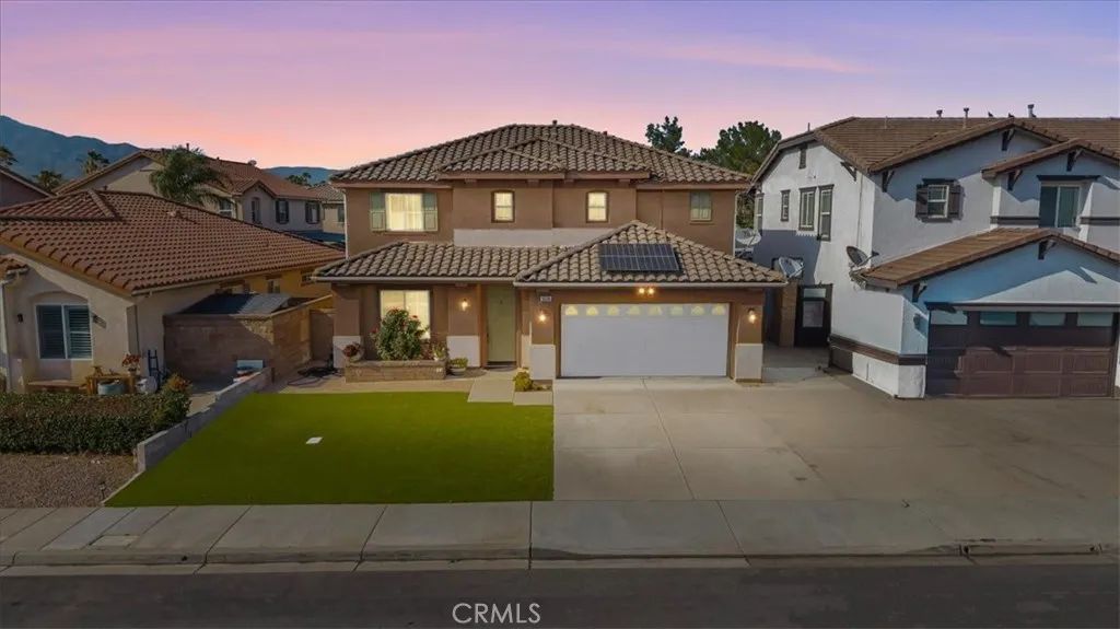 16590 Shoal Creek Lane, Fontana, CA 92336