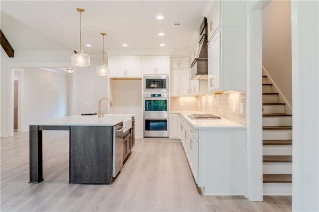 617 Shepherds Crossing, Oxford, GA 30054