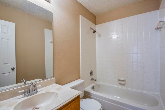 2406 Weatherby Drive, Mesquite, TX 75181