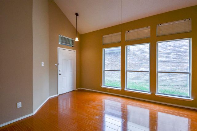 2406 Weatherby Drive, Mesquite, TX 75181