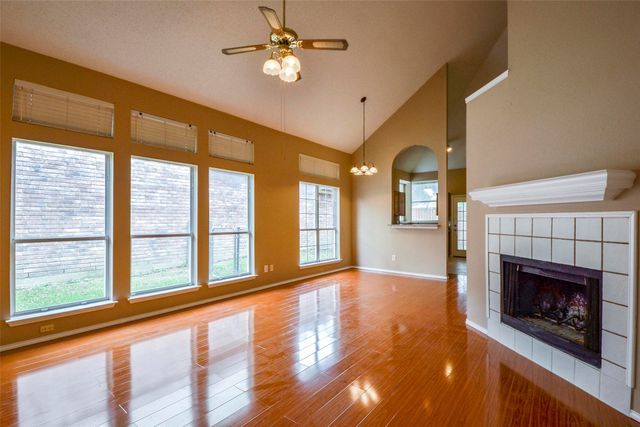 2406 Weatherby Drive, Mesquite, TX 75181