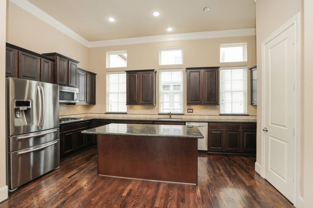 1250 W 23rd Street, Houston, TX 77008