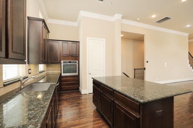 1250 W 23rd Street, Houston, TX 77008