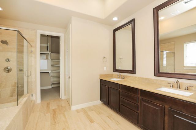 1250 W 23rd Street, Houston, TX 77008