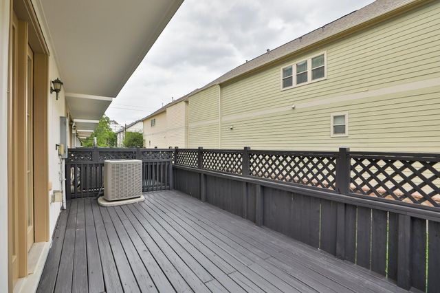 1250 W 23rd Street, Houston, TX 77008