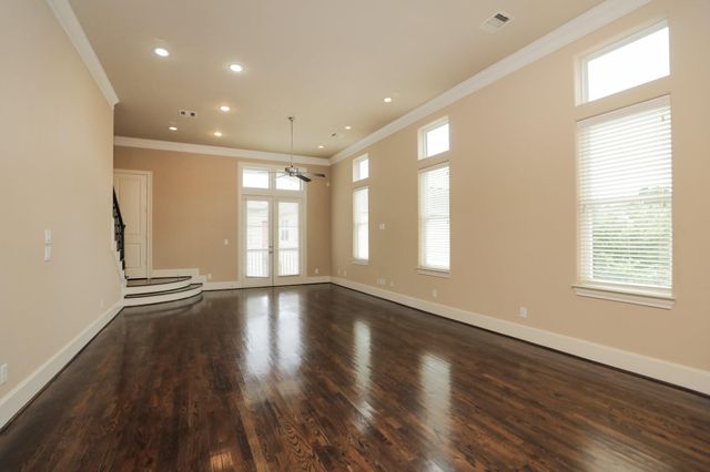 1250 W 23rd Street, Houston, TX 77008