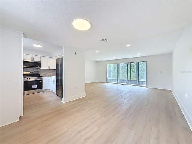 200 COUNTRY CLUB DRIVE 1301, Largo, FL 33771