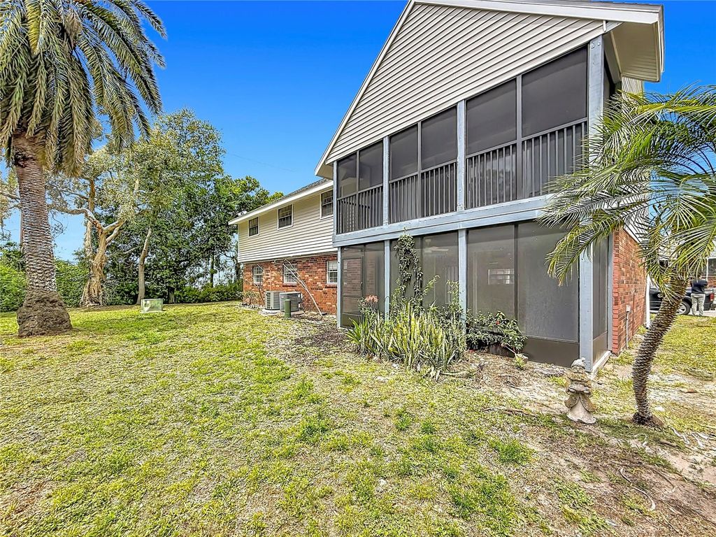 200 COUNTRY CLUB DRIVE 1301, Largo, FL 33771