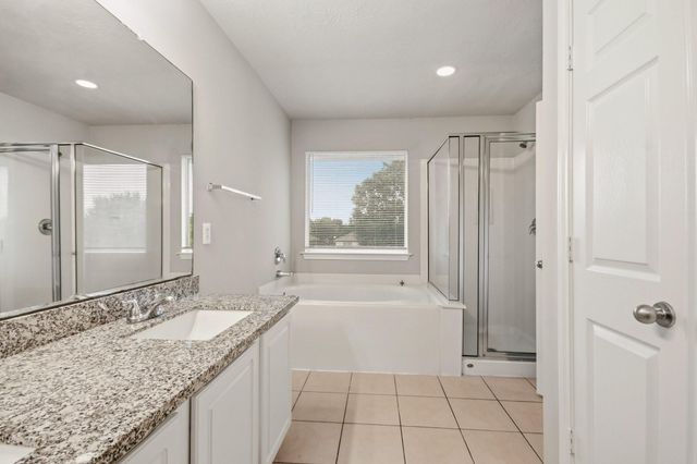 13107 Peppergate Lane, Houston, TX 77044