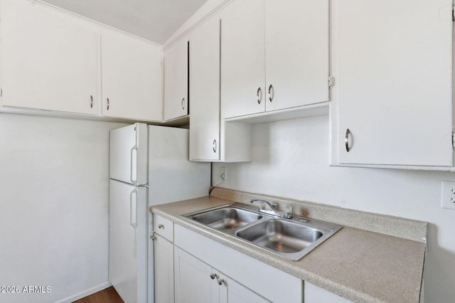 2150 W MISSOURI Avenue 213, Phoenix, AZ 85015