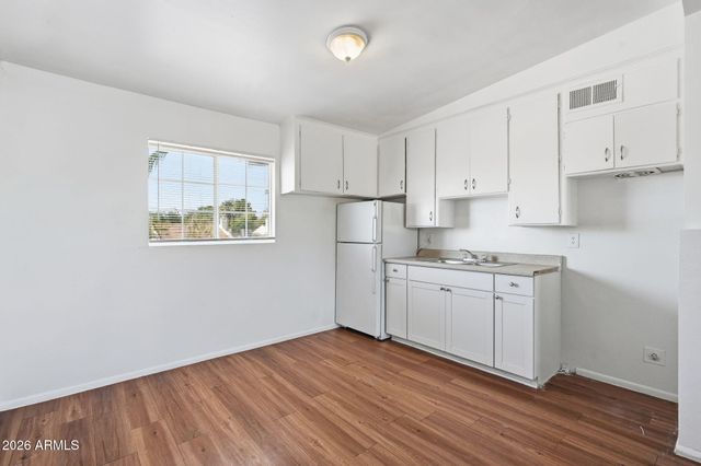 2150 W MISSOURI Avenue 213, Phoenix, AZ 85015
