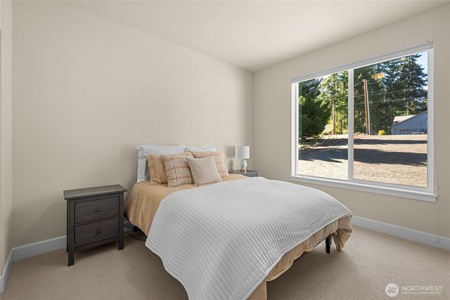 71 E CONNEMARA Way, Shelton, WA 98584