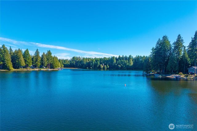 71 E CONNEMARA Way, Shelton, WA 98584