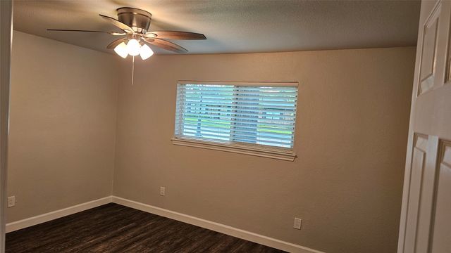 102 Cherokee Circle, Waxahachie, TX 75165