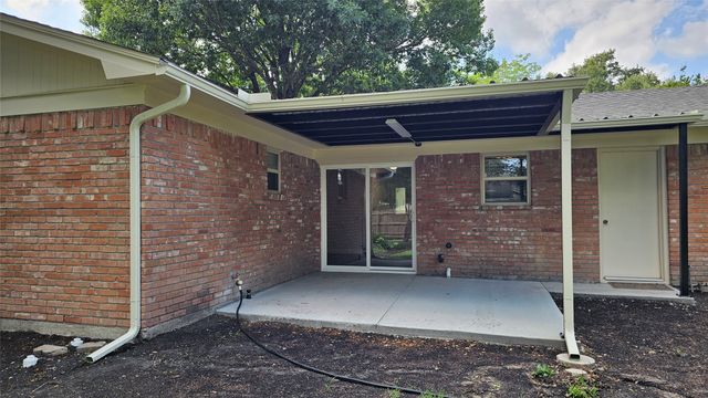102 Cherokee Circle, Waxahachie, TX 75165