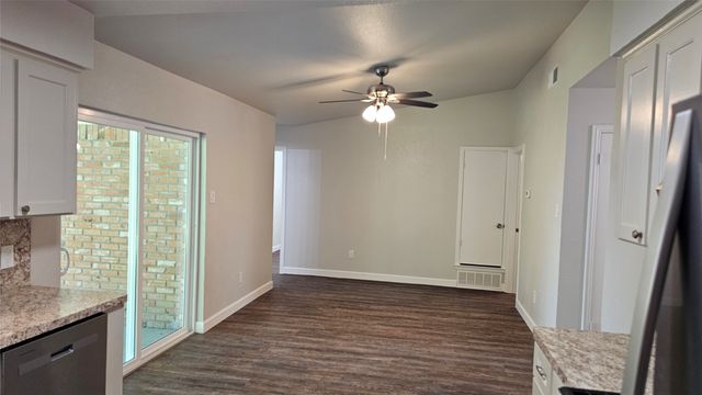 102 Cherokee Circle, Waxahachie, TX 75165