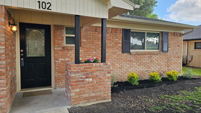 102 Cherokee Circle, Waxahachie, TX 75165