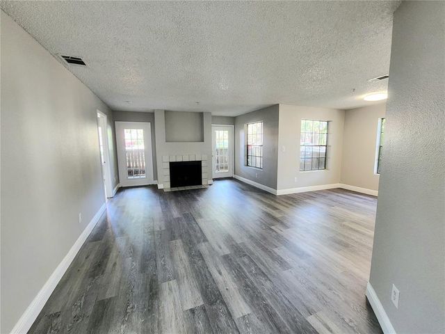 200 AFTON SQUARE 108, Altamonte Springs, FL 32714