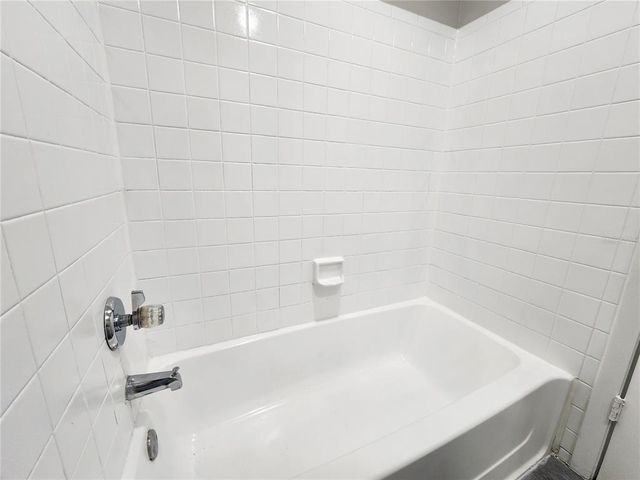 200 AFTON SQUARE 108, Altamonte Springs, FL 32714