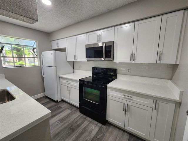 200 AFTON SQUARE 108, Altamonte Springs, FL 32714