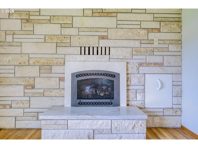 34140 Se ELM St, Scappoose, OR 97056