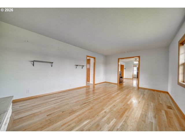 34140 Se ELM St, Scappoose, OR 97056