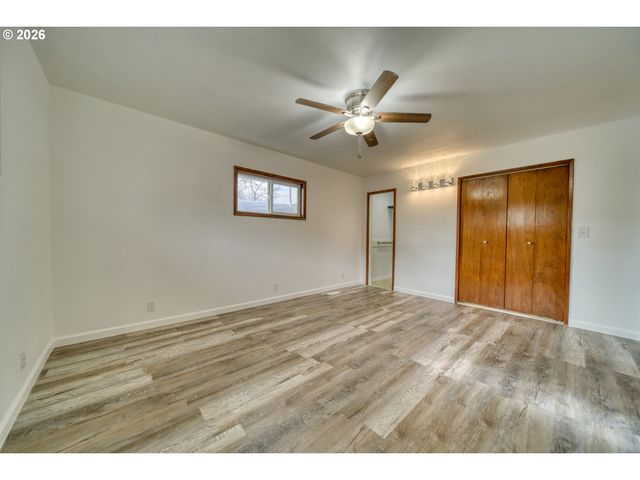 34140 Se ELM St, Scappoose, OR 97056