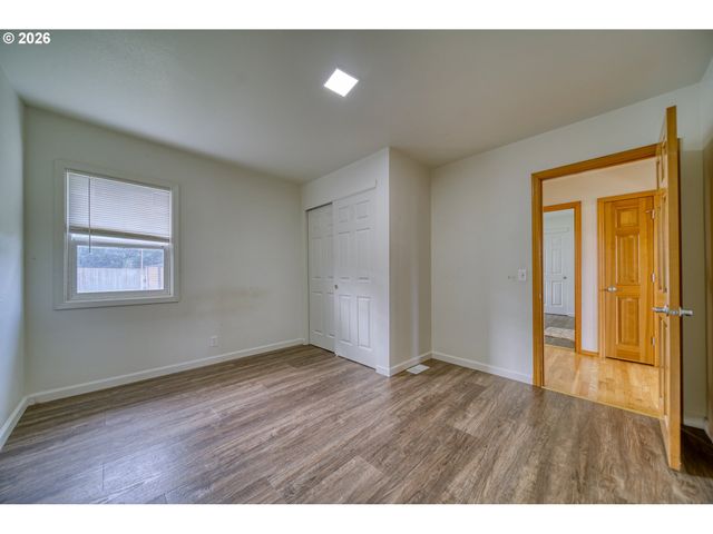 34140 Se ELM St, Scappoose, OR 97056