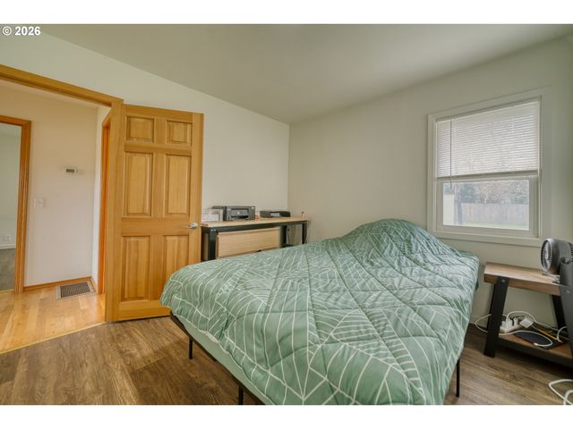 34140 Se ELM St, Scappoose, OR 97056