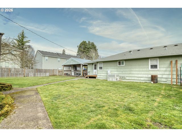 34140 Se ELM St, Scappoose, OR 97056