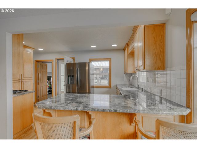 34140 Se ELM St, Scappoose, OR 97056