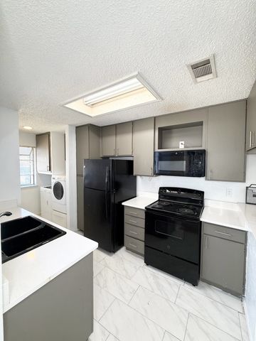 606 Bellaire Drive A, Hurst, TX 76053