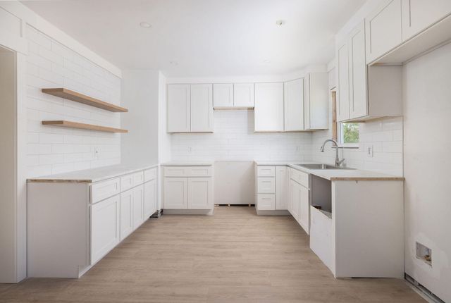 2224 Suffolk Street, North Charleston, SC 29405