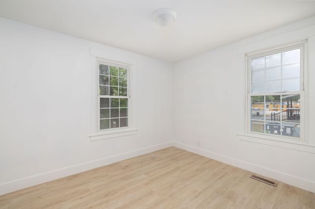 2224 Suffolk Street, North Charleston, SC 29405