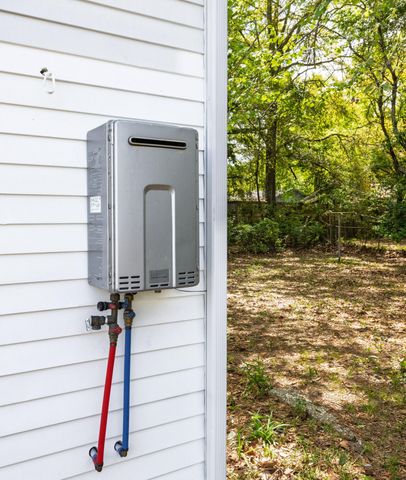 2224 Suffolk Street, North Charleston, SC 29405