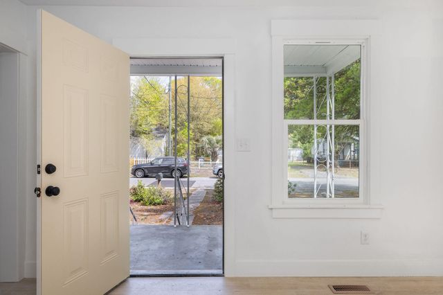 2224 Suffolk Street, North Charleston, SC 29405