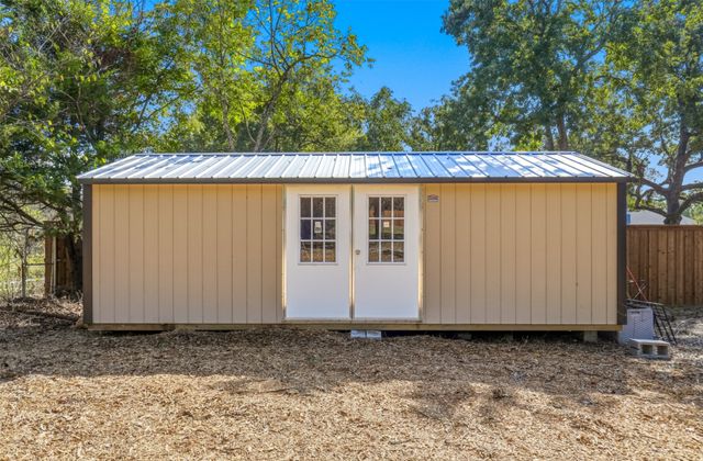 2021 Crystal Palace Boulevard, Alvarado, TX 76009