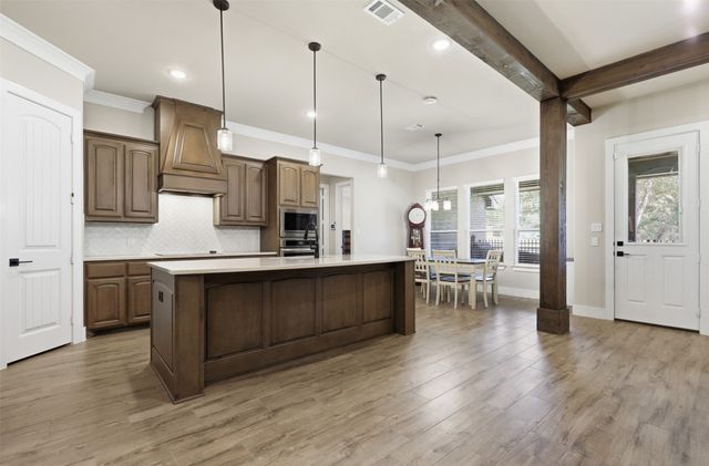 2021 Crystal Palace Boulevard, Alvarado, TX 76009