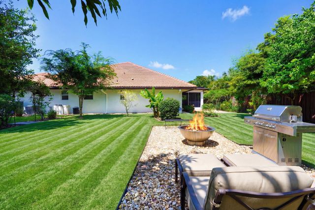 4535 Oak Tree Court, Delray Beach, FL 33445