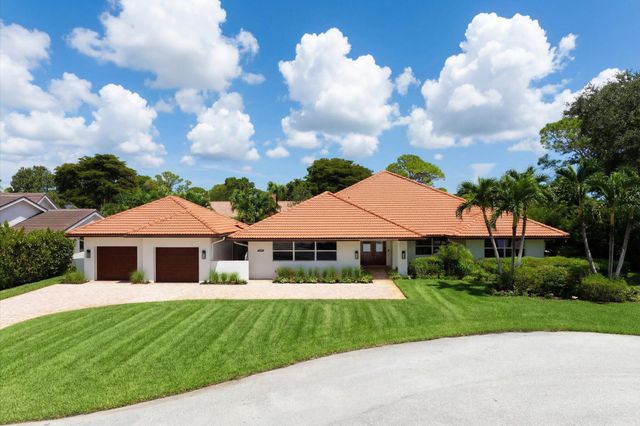 4535 Oak Tree Court, Delray Beach, FL 33445