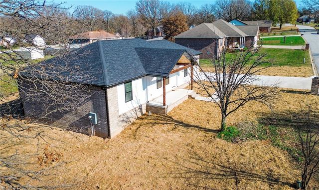 216 Casey Lane, Berryville, AR 72616