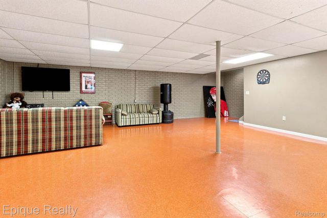 5208 Foxhill Lane, Monroe Charter Township, MI 48161