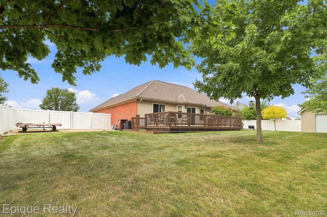 5208 Foxhill Lane, Monroe Charter Township, MI 48161