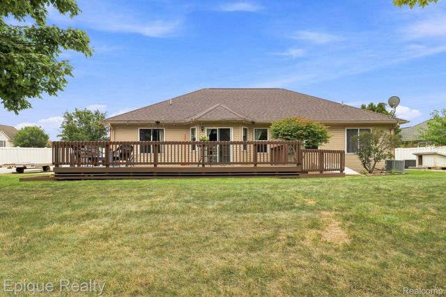 5208 Foxhill Lane, Monroe Charter Township, MI 48161