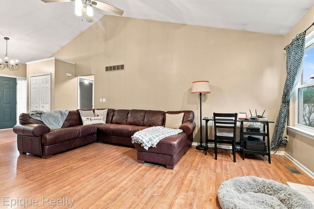5208 Foxhill Lane, Monroe Charter Township, MI 48161