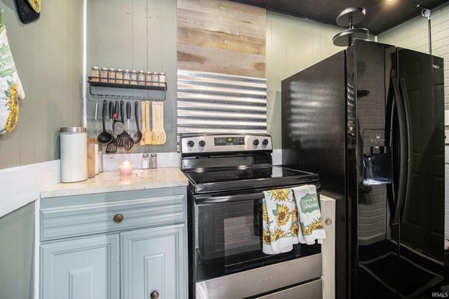 1537 Moyer Avenue, Elkhart, IN 46516