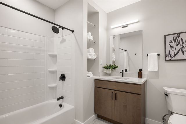 22 Elm St 401, Worcester, MA 01608