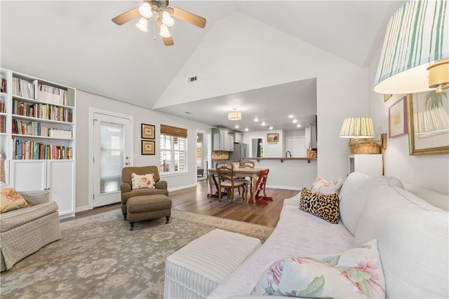 4271 Ravenwood Lane, Springdale, AR 72762