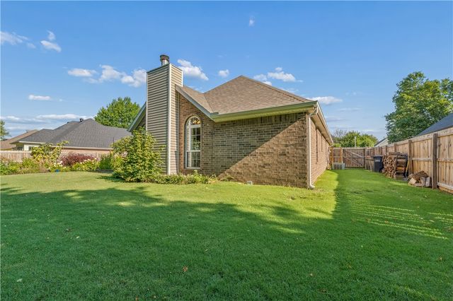 4271 Ravenwood Lane, Springdale, AR 72762